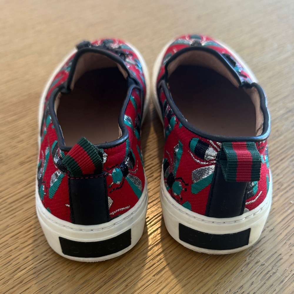 Gucci Red Bee Jacquard Fabric Ant Embellished Slip-On - Picture 4 of 7